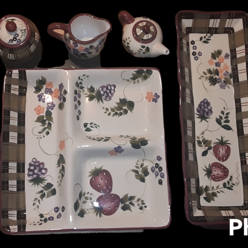 Kitchen serveware